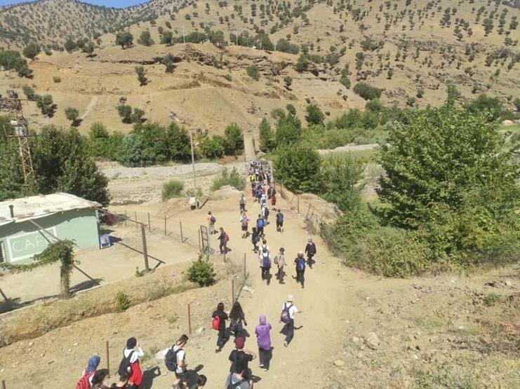 Doğaseverlerin rotası olan Sason Han Deresi kanyonu ziyaretçilerini hayran bıraktı