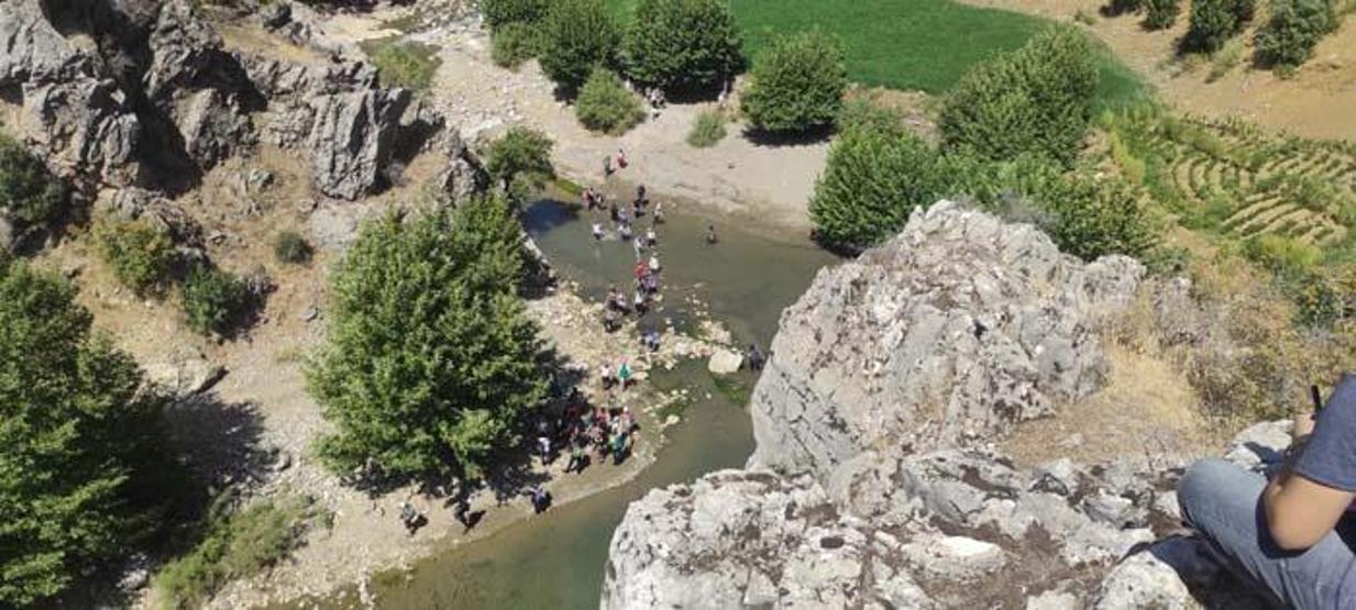 Doğaseverlerin rotası olan Sason Han Deresi kanyonu ziyaretçilerini hayran bıraktı