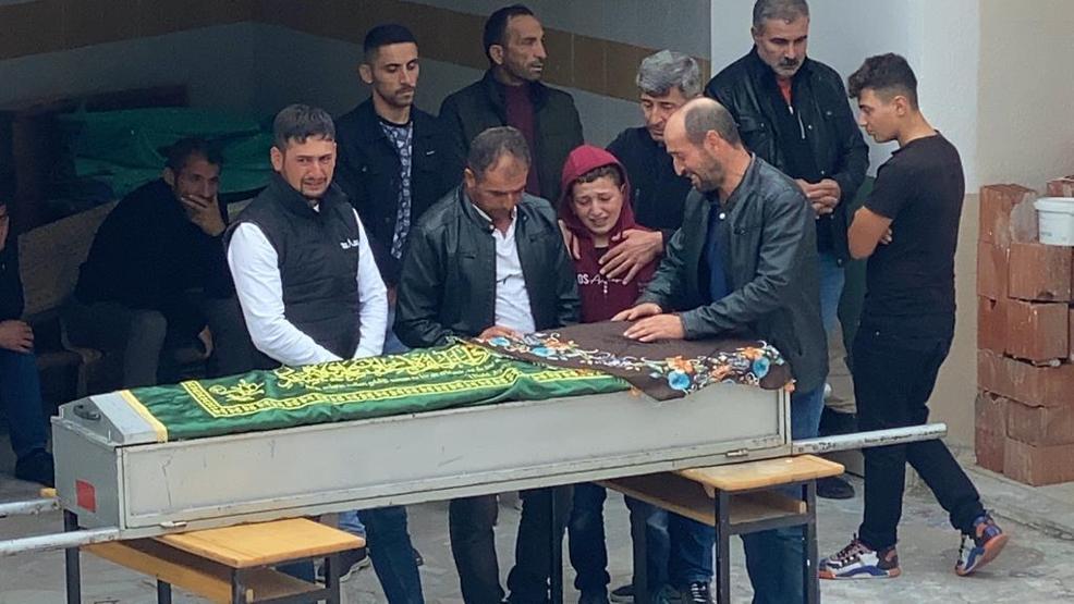Muhtar kazara yeğenini öldürdü, cenazeye giden dayı da kazada öldü