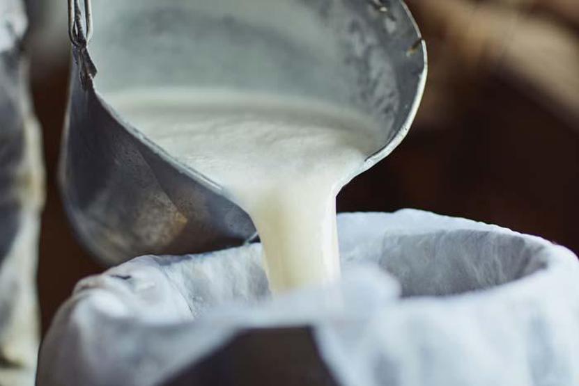 Yanıtı en çok merak edilen soru: ‘Açık süt mü kapalı süt mü tüketilmeli’