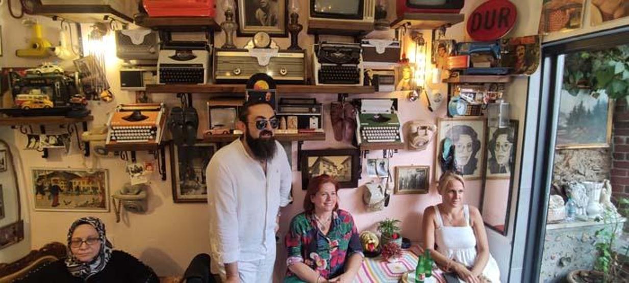 Bu kafeye gelenler 40 yıl öncesine yolculuk yapıyor