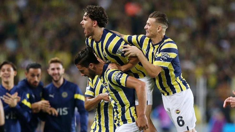 Üç kulüp Ferdi Kadıoğlu için derbiye geliyor