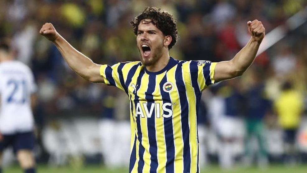 Napoli iki Fenerbahçeli için derbiye geliyor