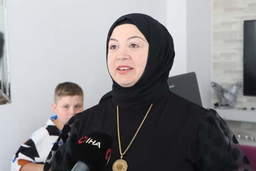 Bir Isabelle ile sosyal medyayı salladı Babasının orgu ile çektiği video onu fenomen yaptı...