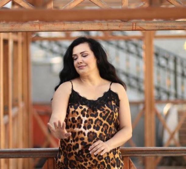 Esra Ceyhan kızıyla fotoğrafını paylaştı ve sitem etti