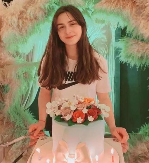 Esra Ceyhan kızıyla fotoğrafını paylaştı ve sitem etti