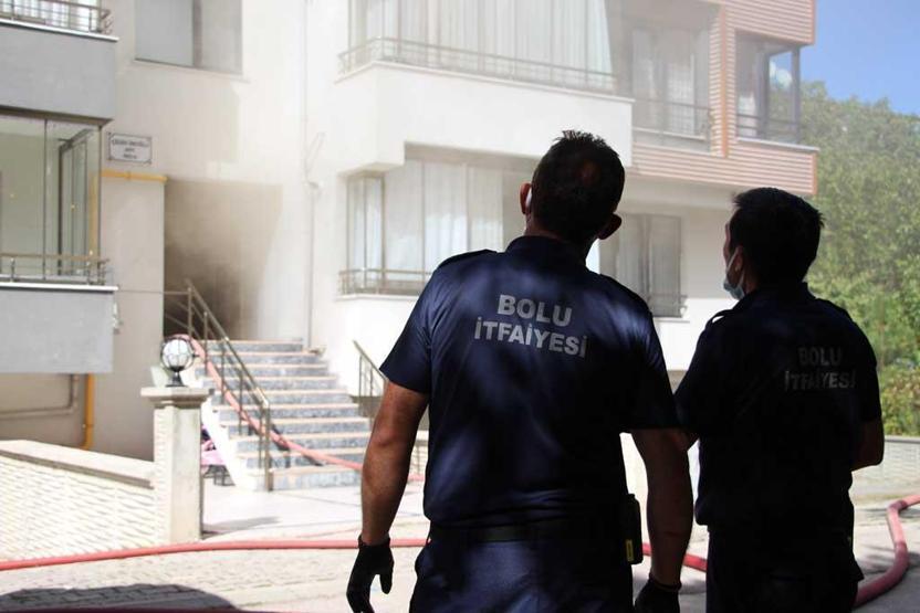Evdeki halıları kirleten itfaiye eri helallik istedi: Aldığı cevapla şoke oldu