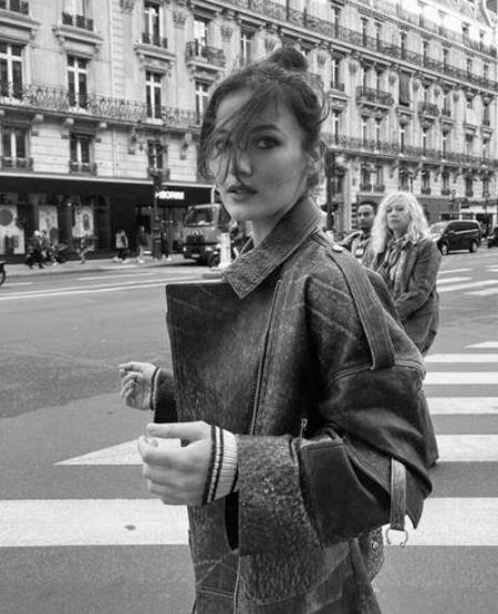 Pınar Deniz Paris sokaklarını salladı