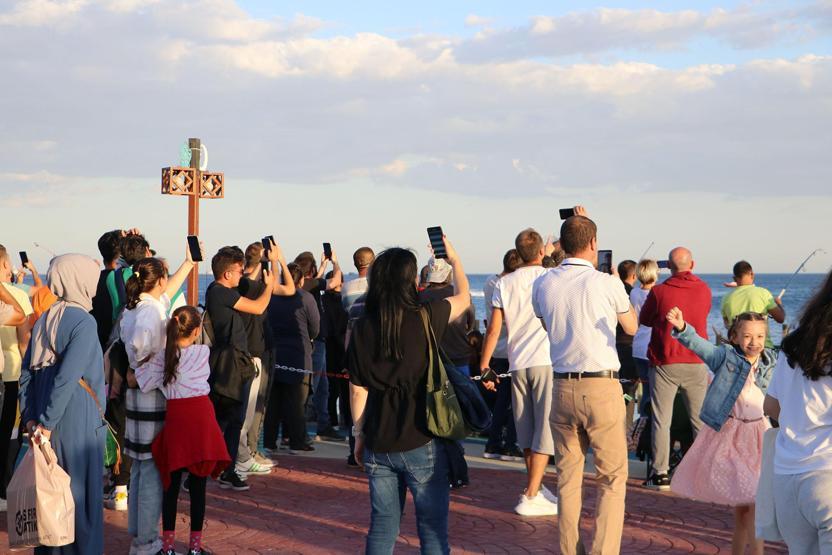 SoloTürkten nefes kesen gösteri Hayranlıkla izlediler