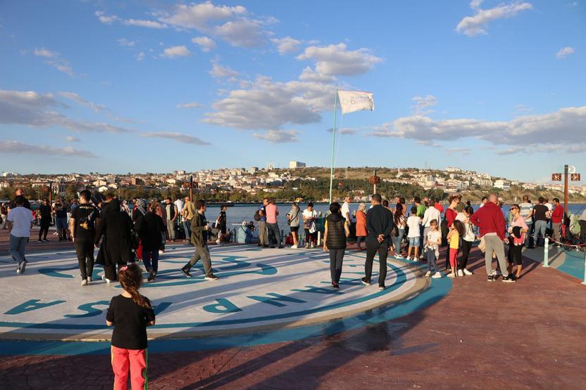 SoloTürkten nefes kesen gösteri Hayranlıkla izlediler