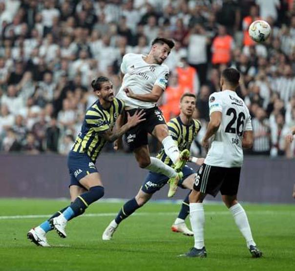 Derbinin ardından kritik eleştiri: Maçın tek kazananı var...