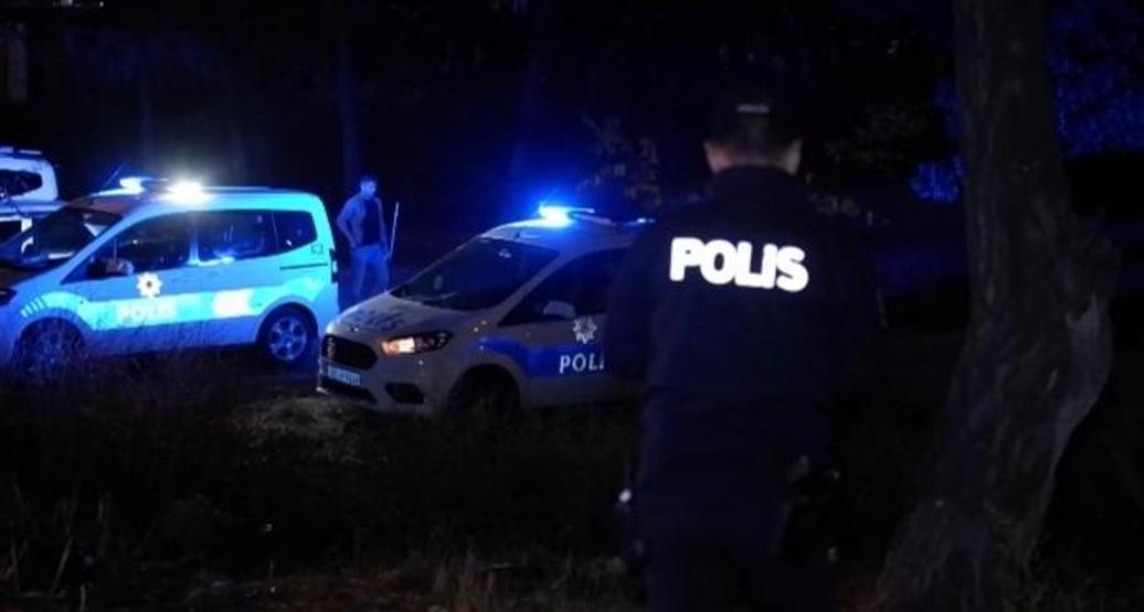 Edirnede sıcak dakikalar: Sosyal tesislerine şüpheli çanta atıp kaçtılar