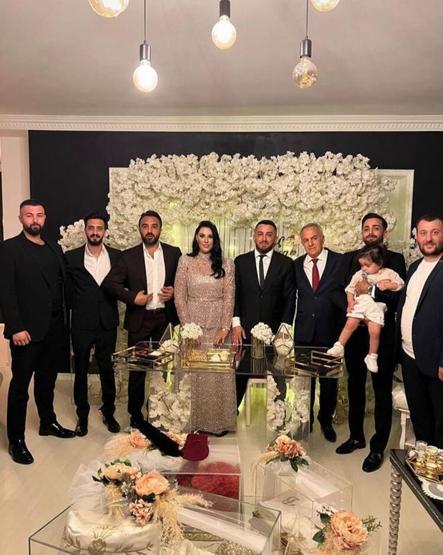 Tuğçe Tayfur nişanlısı Burak Kalfa ile barıştı