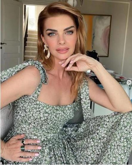 Bedri Güntaydan eşi Pelin Karahana romantik kutlama