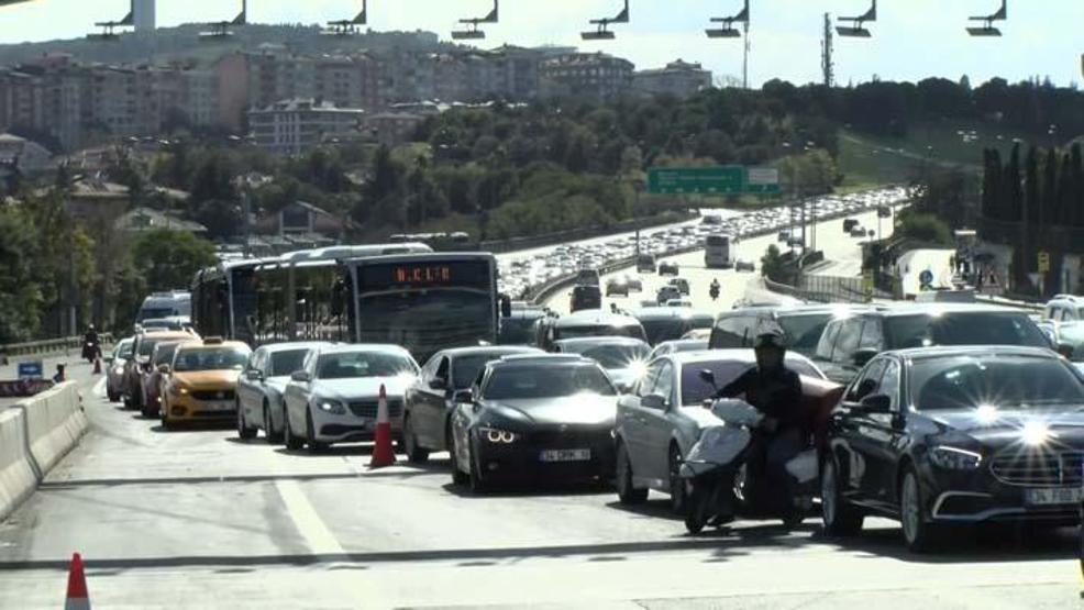 15 Temmuz Şehitler Köprüsü üstünde intihar girişimi