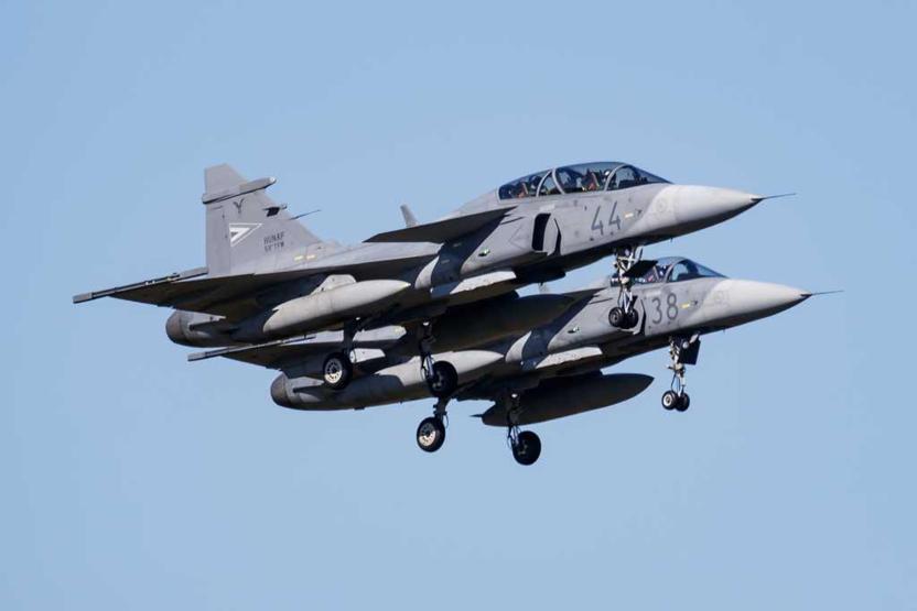 Amerikan F-35lerine rakip savaş uçağı ürettiler: Gripenler neden tercih edilmiyor