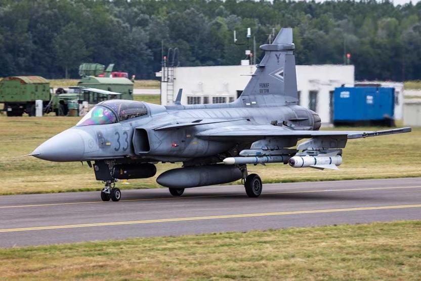 Amerikan F-35lerine rakip savaş uçağı ürettiler: Gripenler neden tercih edilmiyor