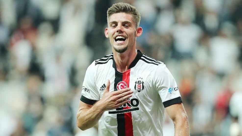 Beşiktaşlı Monterodan ayrılık açıklaması