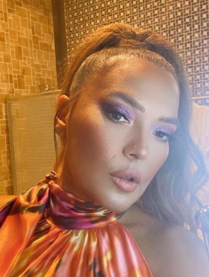 Demet Akalın ev halini paylaştı