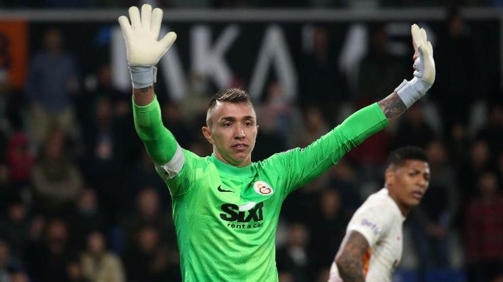 Muslera futbolu bırakmak istediği takımı açıkladı