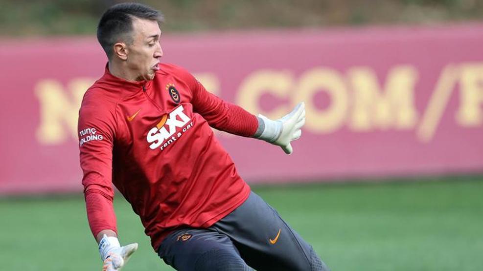 Muslera futbolu bırakmak istediği takımı açıkladı