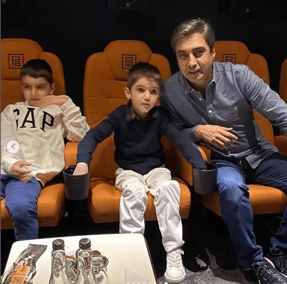 Necati Şaşmaz oğullarını ilk kez paylaştı
