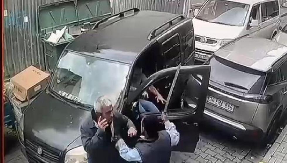 Fatihte döner bıçaklı dehşet Saldırıya ilk müdahale edenler o anları anlattı