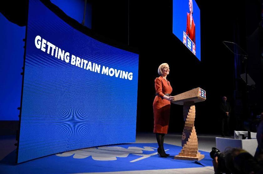 Liz Truss, Çini tehdit ilan etmeye hazırlanıyor