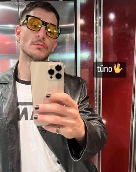 Uraz Kaygılaroğlu siyah ojesiyle tartışma yarattı
