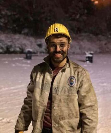 Bartında aynı gün işe başlayan 3 arkadaş yan yana uğurlandı