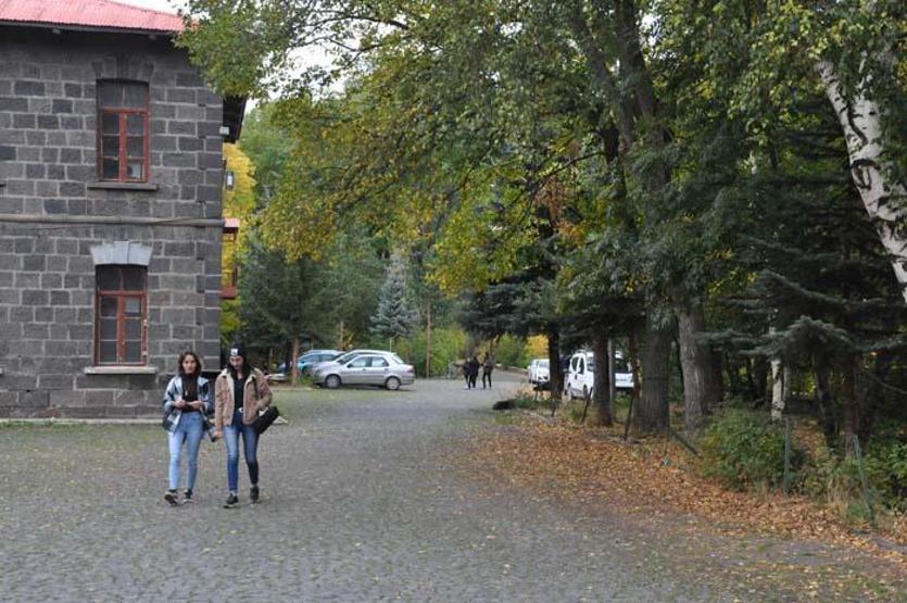 Kars’tan kartpostallık sonbahar görüntüleri
