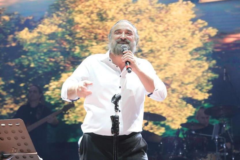 Volkan Konak’la Boğaz’da Karadeniz rüzgarı
