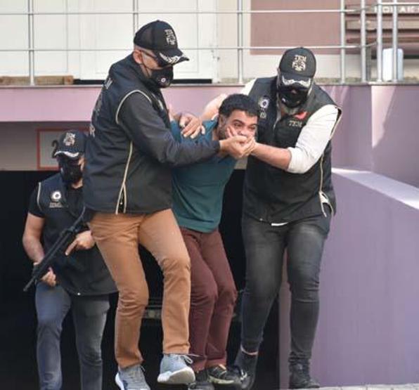 Cezaevi personelini taşıyan servis aracına saldırının faili adliyede
