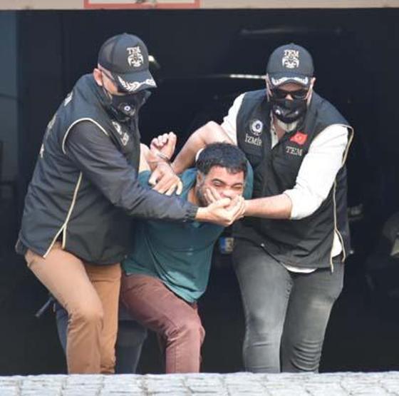 Cezaevi personelini taşıyan servis aracına saldırının faili adliyede