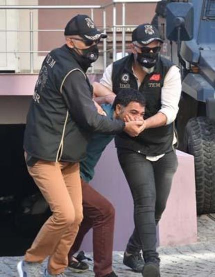 Cezaevi personelini taşıyan servis aracına saldırının faili adliyede