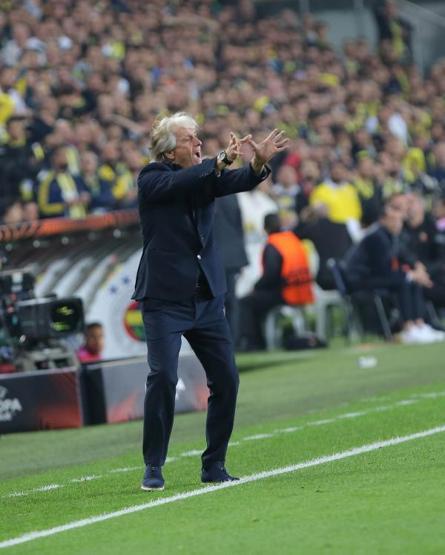 Fenerbahçe-Rennes maçı Avrupa basınında: Destansı geri dönüş