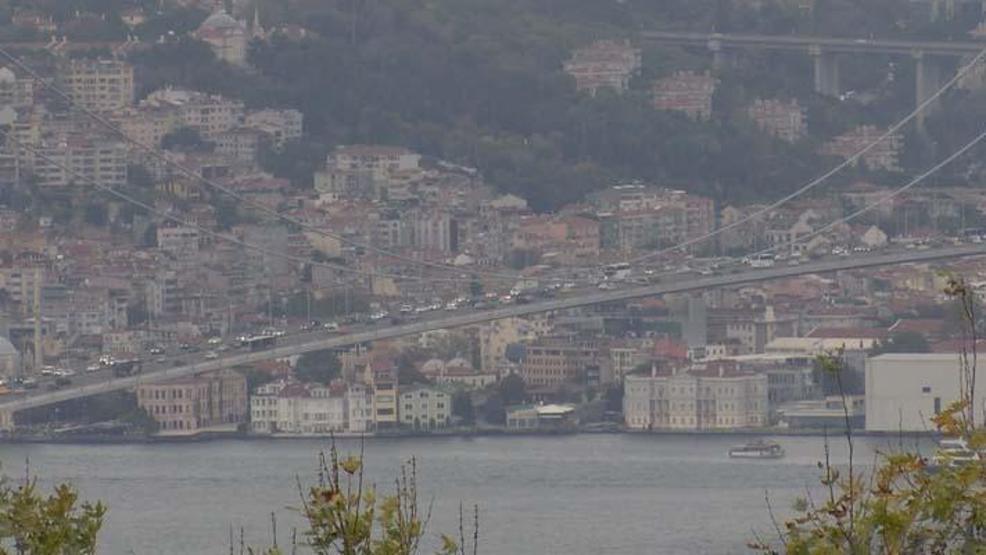 İstanbulda trafikte 1 yıl içinde yüzde 30 artış; hava kirliliği de arttı