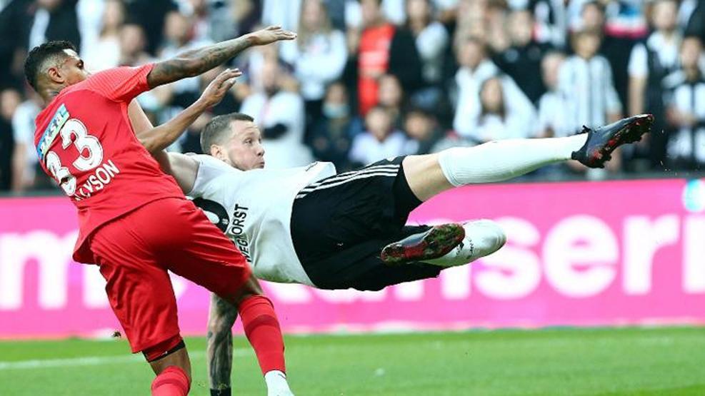 Weghorst Beşiktaşta kalacak mı Karar verildi