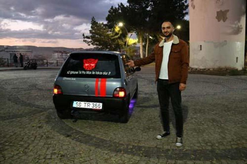 Hayali olan telefon için aracını gözden çıkardı