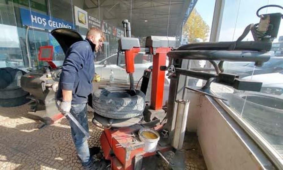 Valilikten resmi açıklama Kış lastiği zorunluluğu erken başlıyor