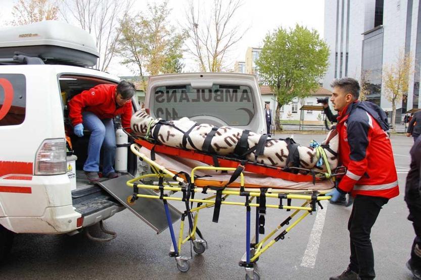 Gerçeğini aratmayan tatbikat Yaralılara yapılan makyaj dikkat çekti