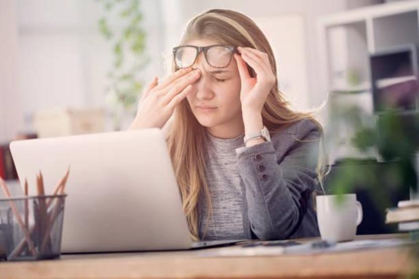 Geçmeyen baş ağrısını ciddiye alın Hastalık habercisi olabilir