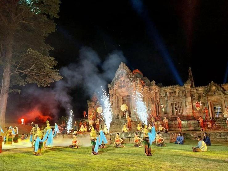 Taylanddaki Loy Krathong Festivali renkli görüntülere sahne oldu
