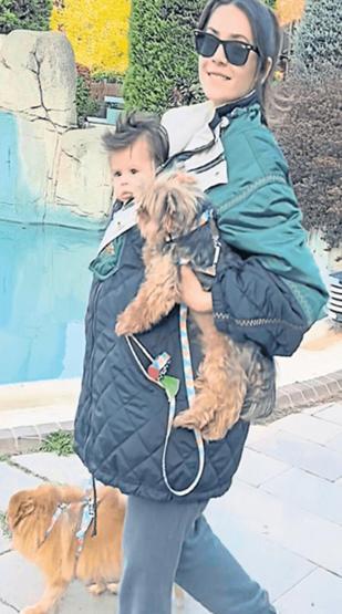 Fulya Zenginer maaile yürüyüşte