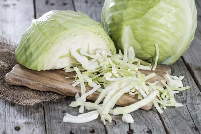 Kış aylarının vitamin ve mineral deposu Yemeği, salatası, turşusu yapılan beyaz lahananın faydaları