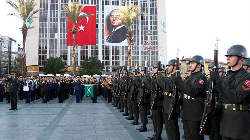 Türkiye Atasını anıyor Yurdun dört bir yanından kareler