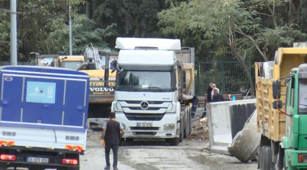 Bakırköyde toz çilesi Vatandaş isyan etti: Nefes alamıyorum