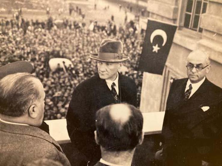 10 Kasıma özel sergi İşte Atatürkün nadir bilinen fotoğrafları...