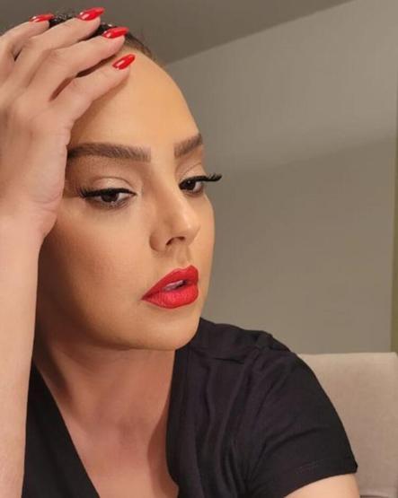 Ebru Gündeş gençlik fotoğrafını paylaştı