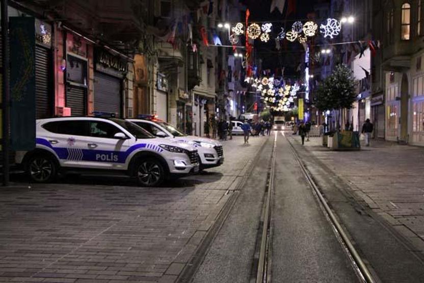 İstiklal Caddesi’nde oturaklar söküldü